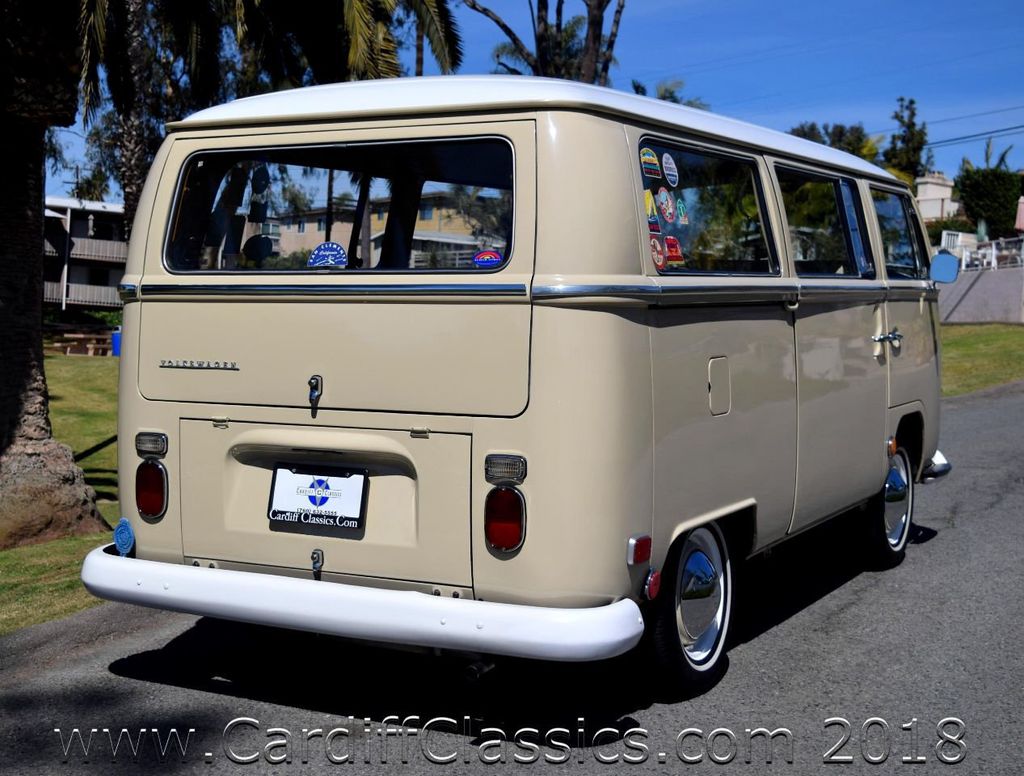 1969 Volkswagen Bus  - 17417755 - 31