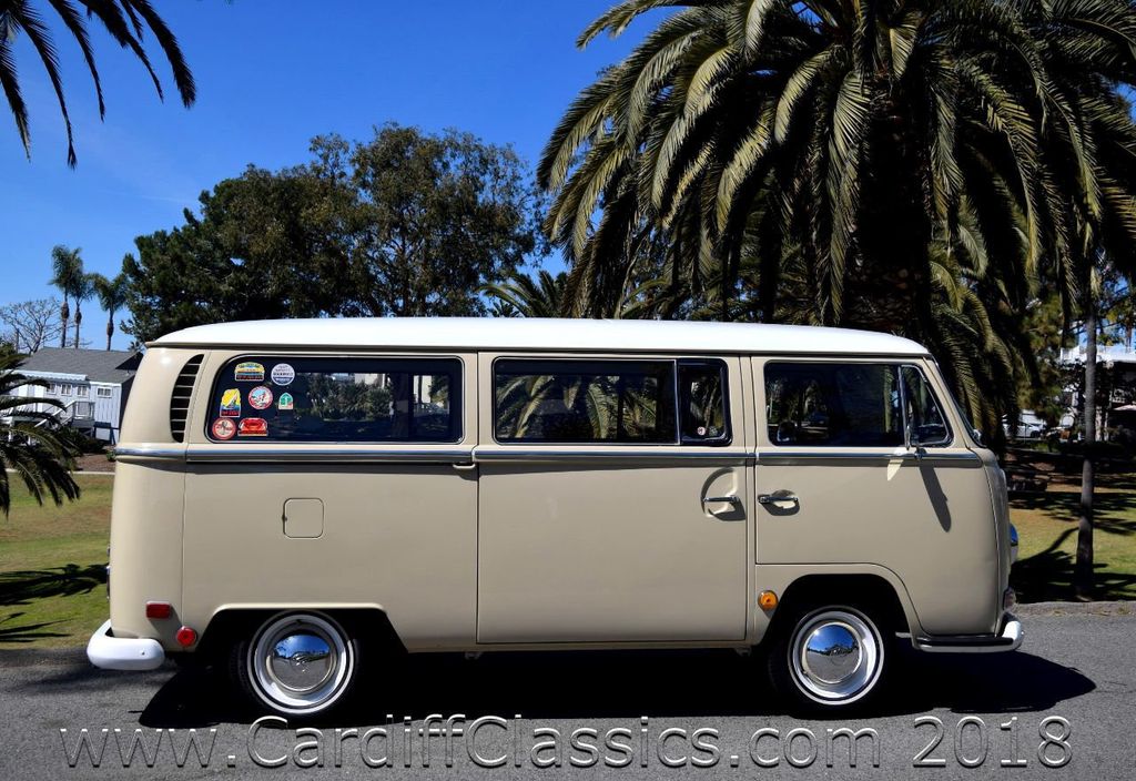 1969 Volkswagen Bus  - 17417755 - 34