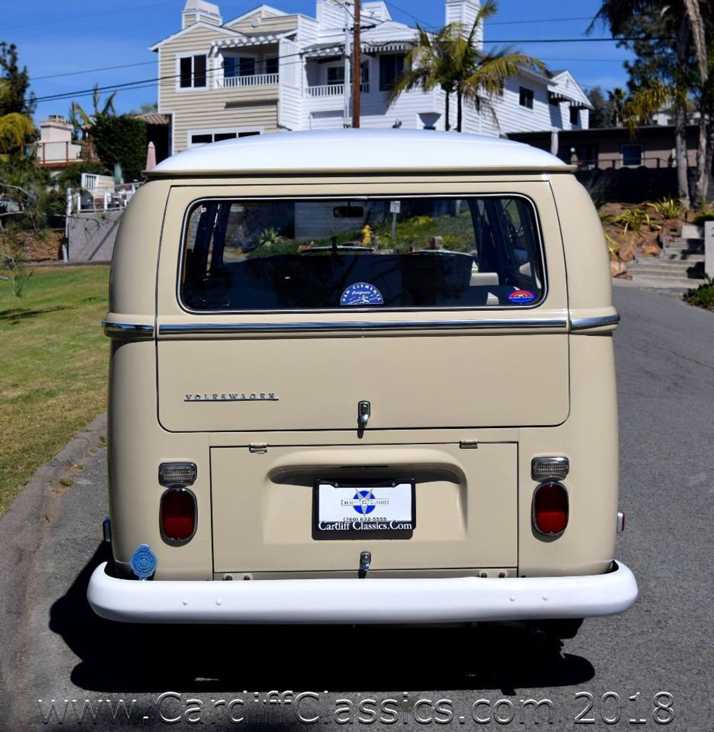 1969 Volkswagen Bus  - 17417755 - 37