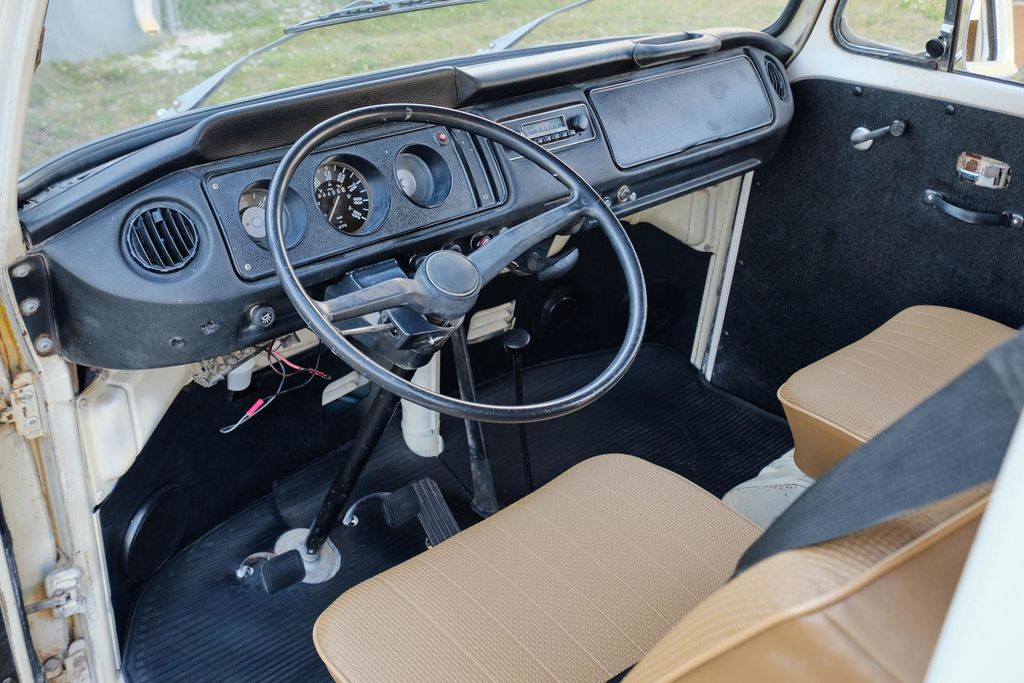 1969 Volkswagen Westfalia Camper Bus  - 21843956 - 13