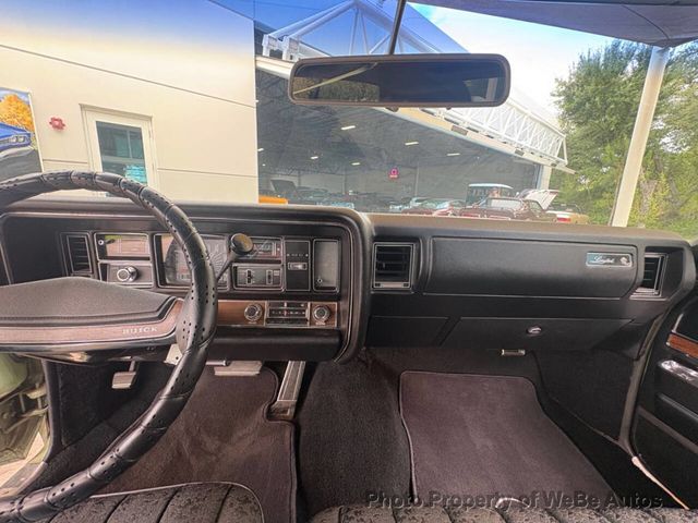 1970 Buick Electra  - 23043019 - 29