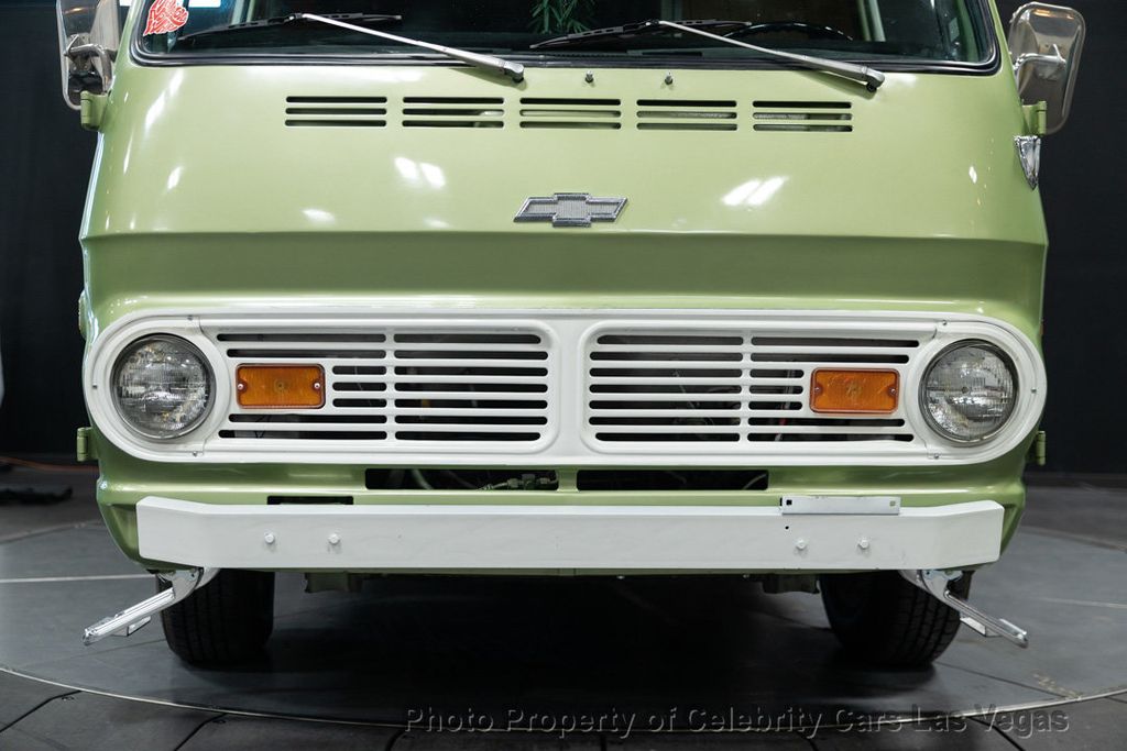 1970 Chevrolet 108 Camper Van  - 21978333 - 9