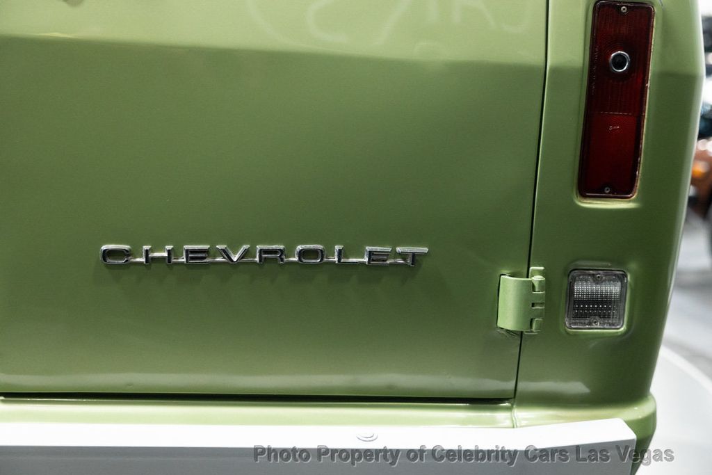 1970 Chevrolet 108 Camper Van  - 21978333 - 25