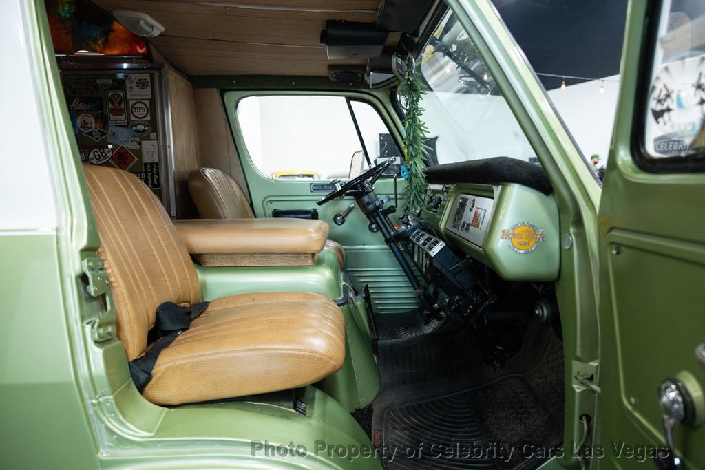 1970 Chevrolet 108 Camper Van  - 21978333 - 41