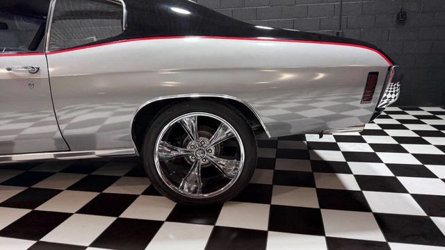 1970 Chevrolet Chevelle CUSTOM MUSCLE CAR - BIG BLOCK 454 - FUEL INJECTED - 22988105 - 23