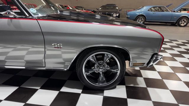 1970 Chevrolet Chevelle CUSTOM MUSCLE CAR - BIG BLOCK 454 - FUEL INJECTED - 22988105 - 29