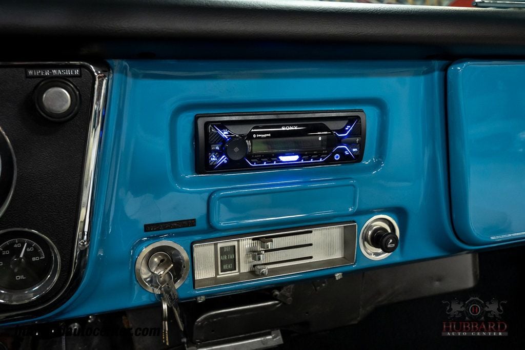 1970 Chevrolet K5 Blazer  - 22951903 - 24