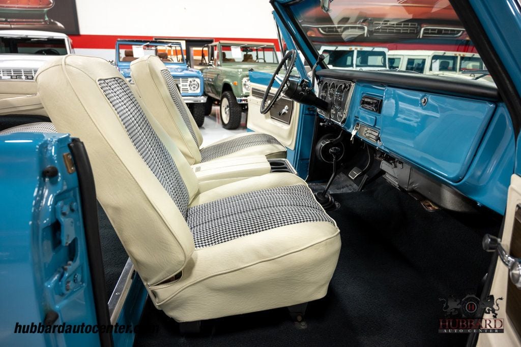 1970 Chevrolet K5 Blazer  - 22951903 - 26