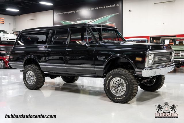 1970 Chevrolet Suburban  - 22977504 - 0