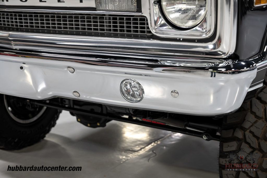 1970 Chevrolet Suburban  - 22977504 - 13