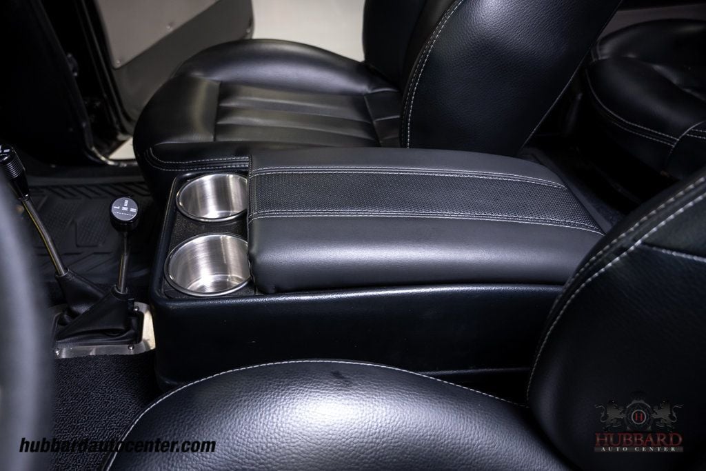 1970 Chevrolet Suburban  - 22977504 - 18