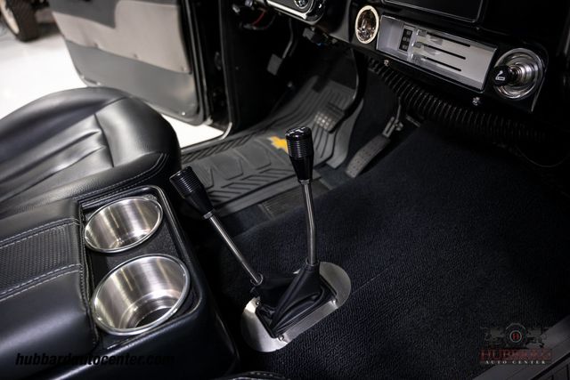 1970 Chevrolet Suburban  - 22977504 - 25