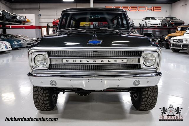 1970 Chevrolet Suburban  - 22977504 - 2