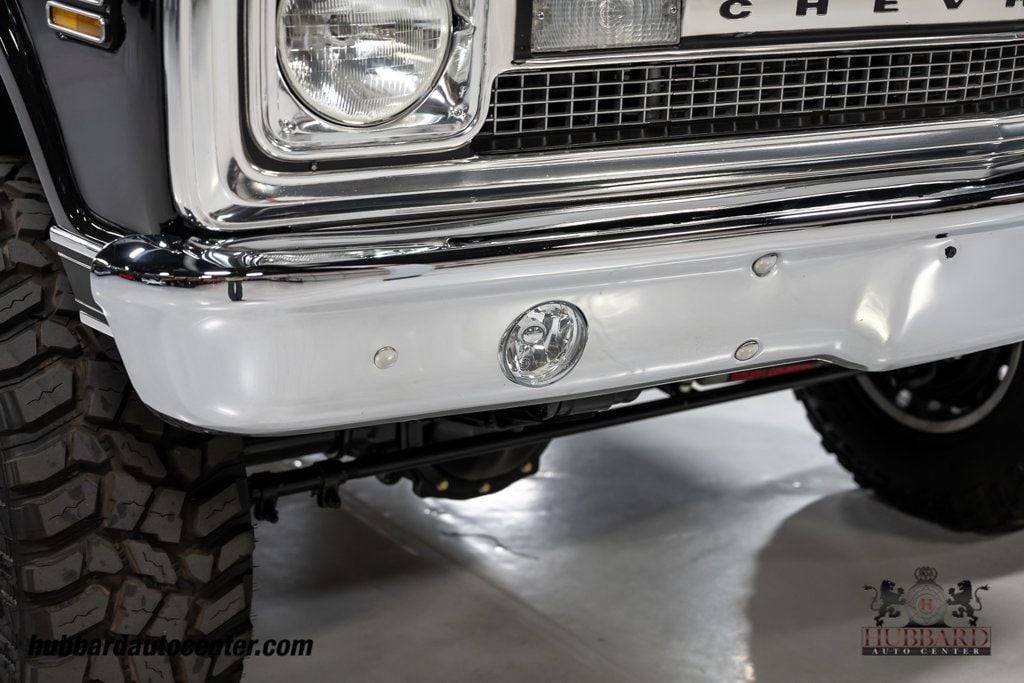 1970 Chevrolet Suburban  - 22977504 - 31