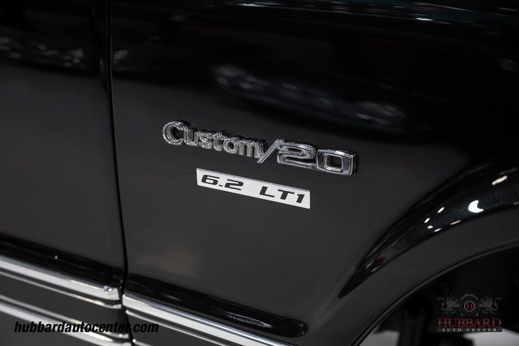 1970 Chevrolet Suburban  - 22977504 - 37