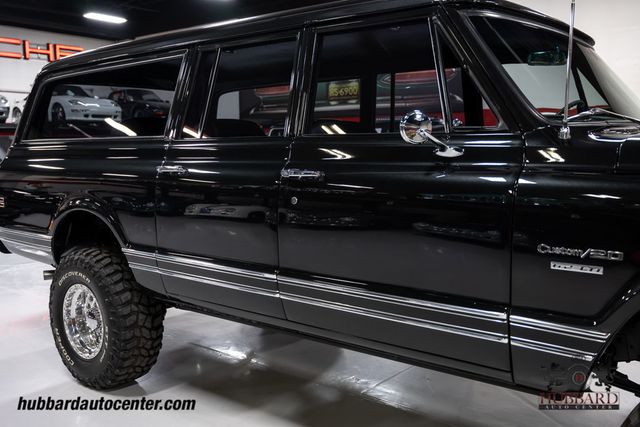 1970 Chevrolet Suburban  - 22977504 - 41