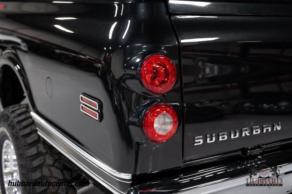 1970 Chevrolet Suburban  - 22977504 - 48