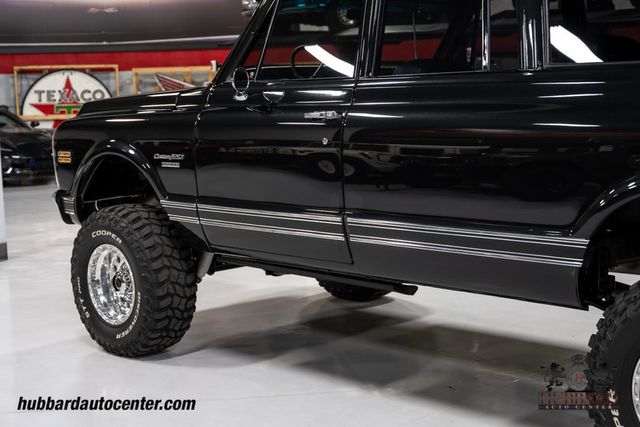 1970 Chevrolet Suburban  - 22977504 - 55