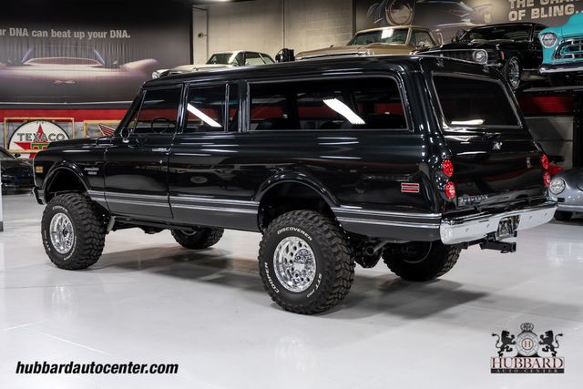 1970 Chevrolet Suburban  - 22977504 - 5