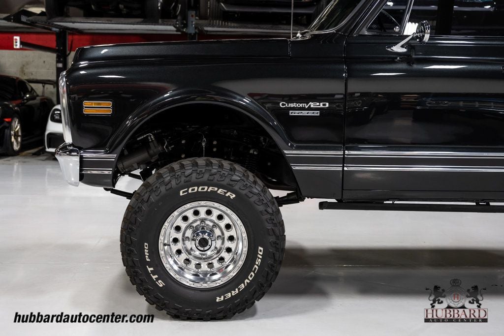 1970 Chevrolet Suburban  - 22977504 - 60