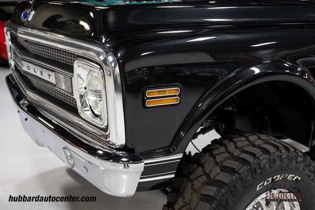 1970 Chevrolet Suburban  - 22977504 - 61