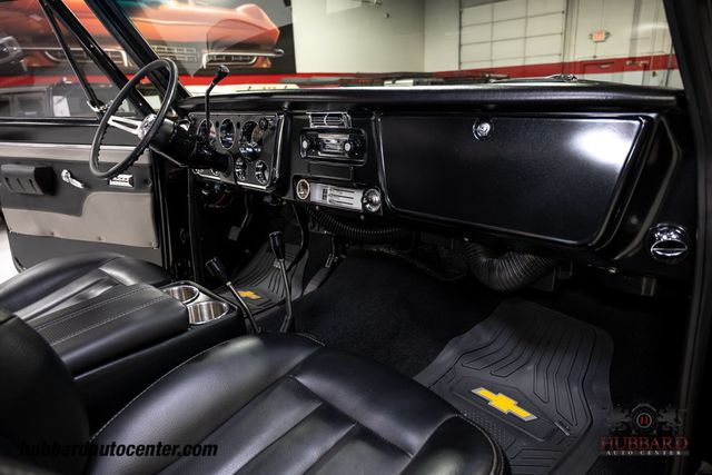 1970 Chevrolet Suburban  - 22977504 - 70