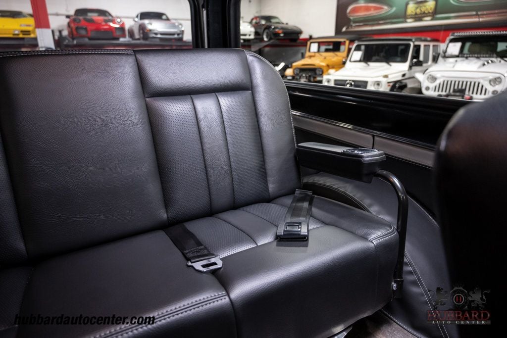 1970 Chevrolet Suburban  - 22977504 - 77