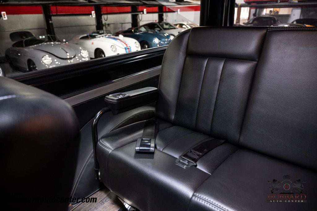 1970 Chevrolet Suburban  - 22977504 - 78