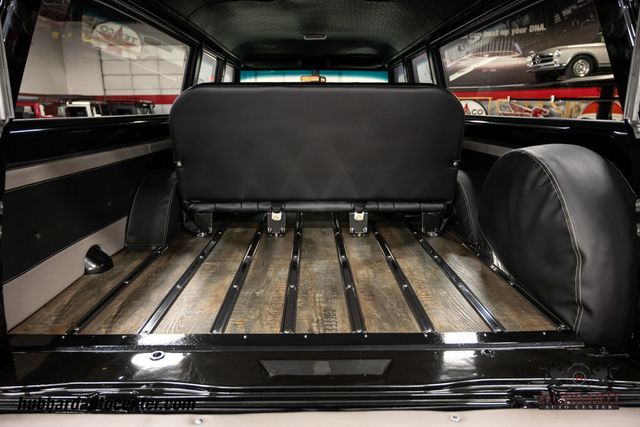 1970 Chevrolet Suburban  - 22977504 - 81