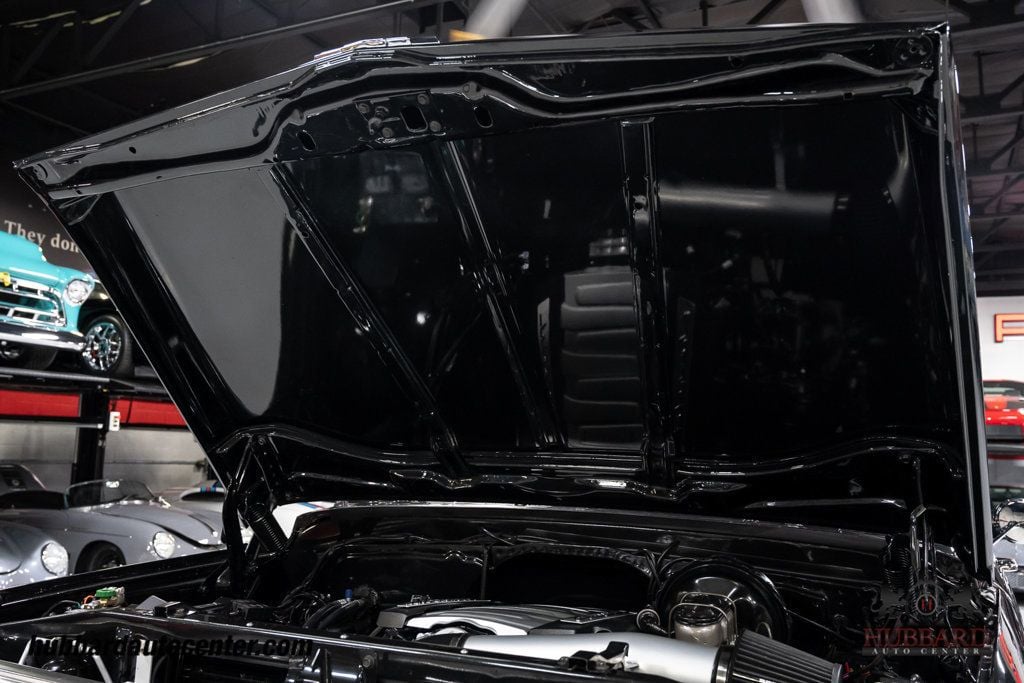 1970 Chevrolet Suburban  - 22977504 - 90