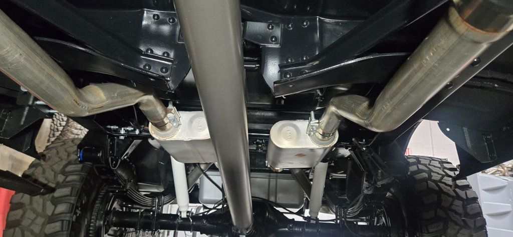 1970 Chevrolet Suburban  - 22977504 - 98