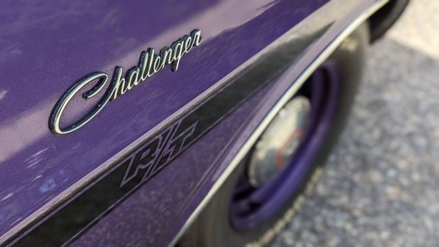 1970 Dodge Challenger R/T For Sale - 22094307 - 25