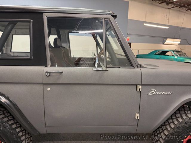 1970 Ford Bronco  - 22939195 - 18