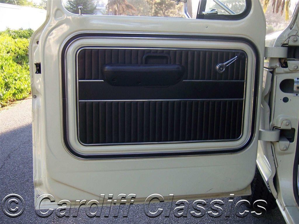 1970 Ford F-250 Camper Special - 13065736 - 25