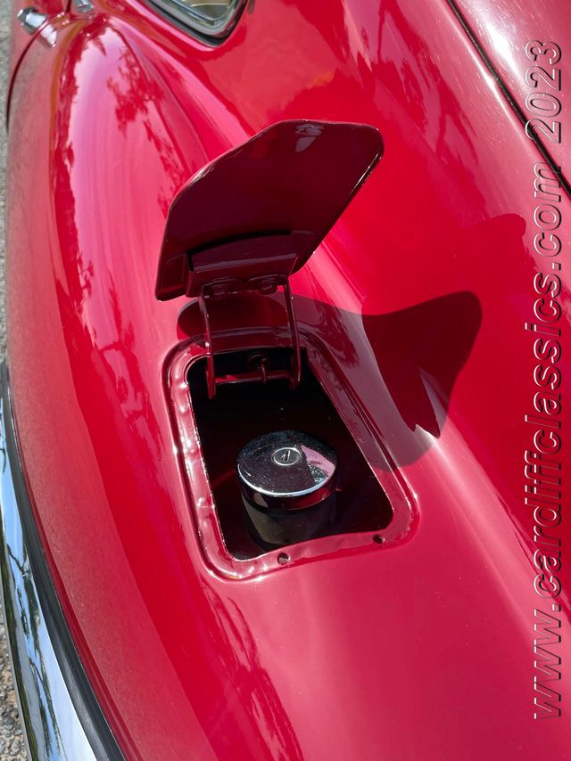 1970 Jaguar XKE 2+2  - 21635907 - 38