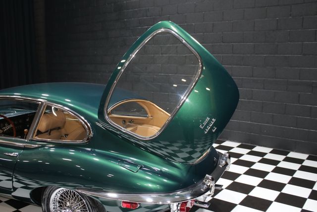 1970 Jaguar XK-E SERIES 2 - 4 SPEED - BRITISH RACING GREEN - 23056668 - 48