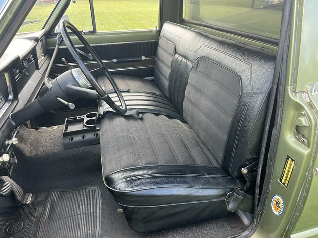 1970 Jeep j2000 Pappys Barn Find AMC Jeep 4x4 with Camper Top - 23086506 - 12