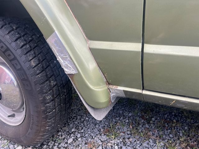 1970 Jeep j2000 Pappys Barn Find AMC Jeep 4x4 with Camper Top - 23086506 - 26