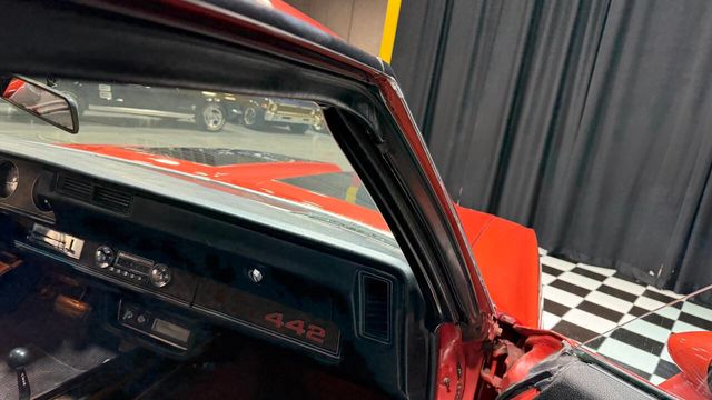 1970 Oldsmobile Cutlass 455cid - 442 W-30 TRIBUTE - BUCKETS - CONSOLE - 22961257 - 70