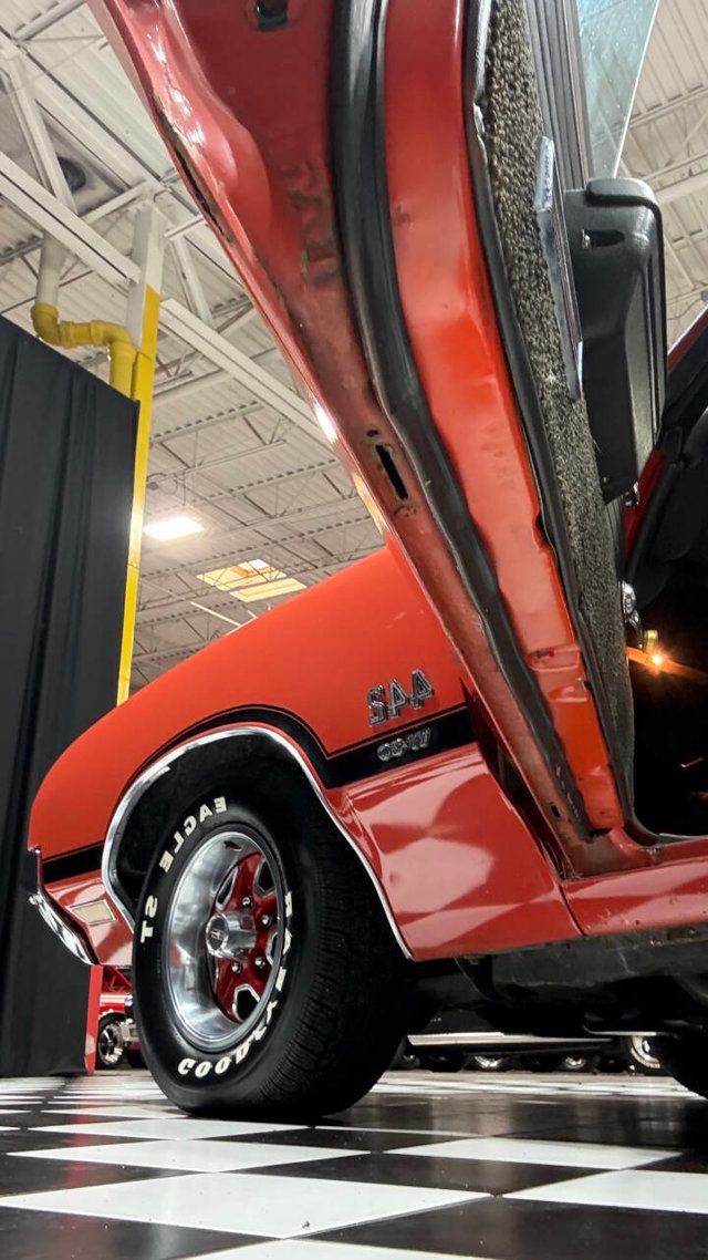 1970 Oldsmobile Cutlass 455cid - 442 W-30 TRIBUTE - BUCKETS - CONSOLE - 22961257 - 73