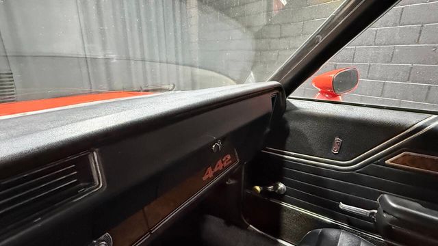 1970 Oldsmobile Cutlass 455cid - 442 W-30 TRIBUTE - BUCKETS - CONSOLE - 22961257 - 90