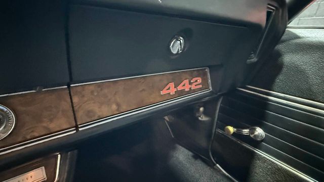 1970 Oldsmobile Cutlass 455cid - 442 W-30 TRIBUTE - BUCKETS - CONSOLE - 22961257 - 94