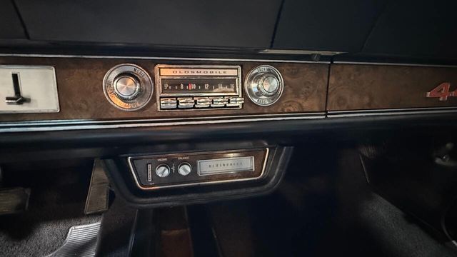 1970 Oldsmobile Cutlass 455cid - 442 W-30 TRIBUTE - BUCKETS - CONSOLE - 22961257 - 95