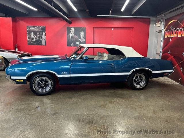 1970 Oldsmobile Cutlass 442 Convertible  - 23058325 - 22