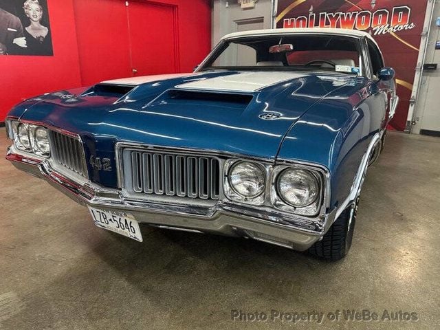 1970 Oldsmobile Cutlass 442 Convertible  - 23058325 - 30