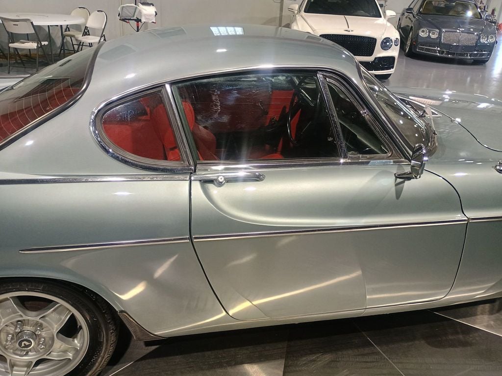 1970 Volvo 1800E 4-Speed 1800E 4-Speed Manual w/Overdrive - 22969039 - 25