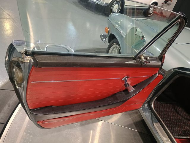 1970 Volvo 1800E 4-Speed 1800E 4-Speed Manual w/Overdrive - 22969039 - 27