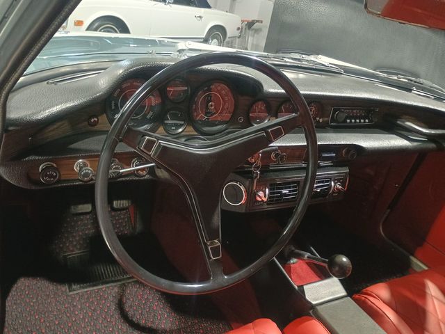 1970 Volvo 1800E 4-Speed 1800E 4-Speed Manual w/Overdrive - 22969039 - 33