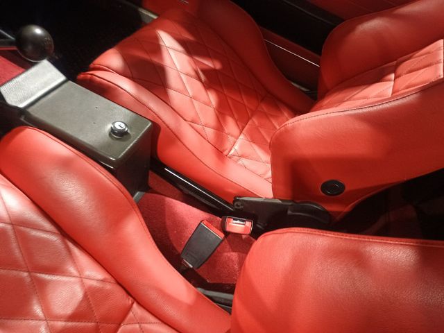 1970 Volvo 1800E 4-Speed 1800E 4-Speed Manual w/Overdrive - 22969039 - 34