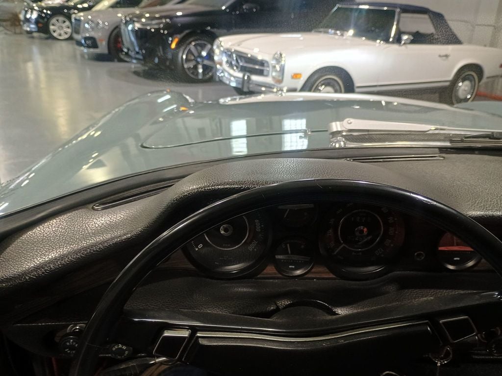 1970 Volvo 1800E 4-Speed 1800E 4-Speed Manual w/Overdrive - 22969039 - 38